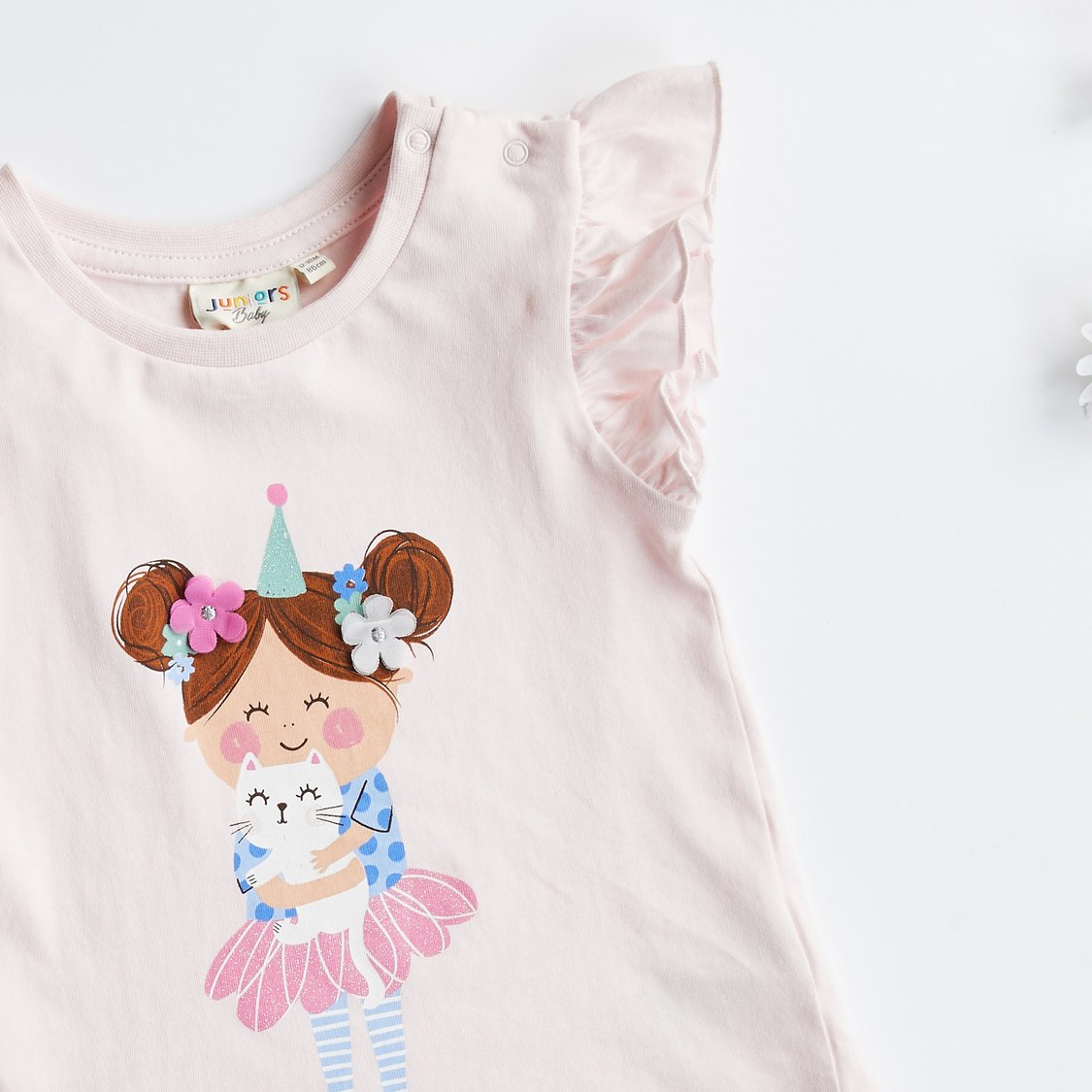 Juniors Graphic Print T-shirt with Cap Sleeves