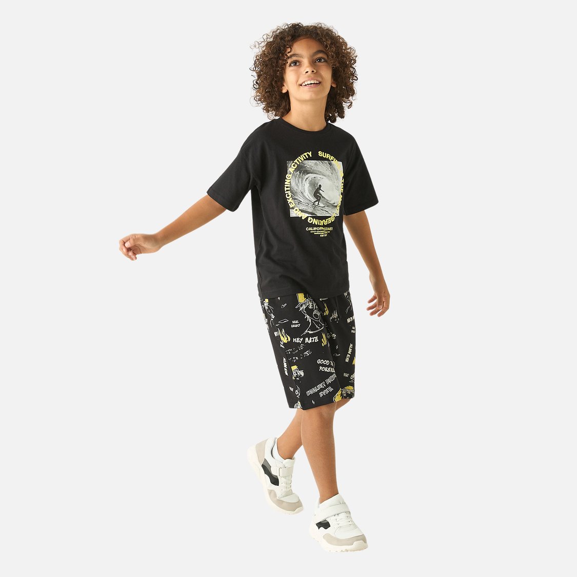 Juniors Surf Print T-shirt with Short Sleeves
