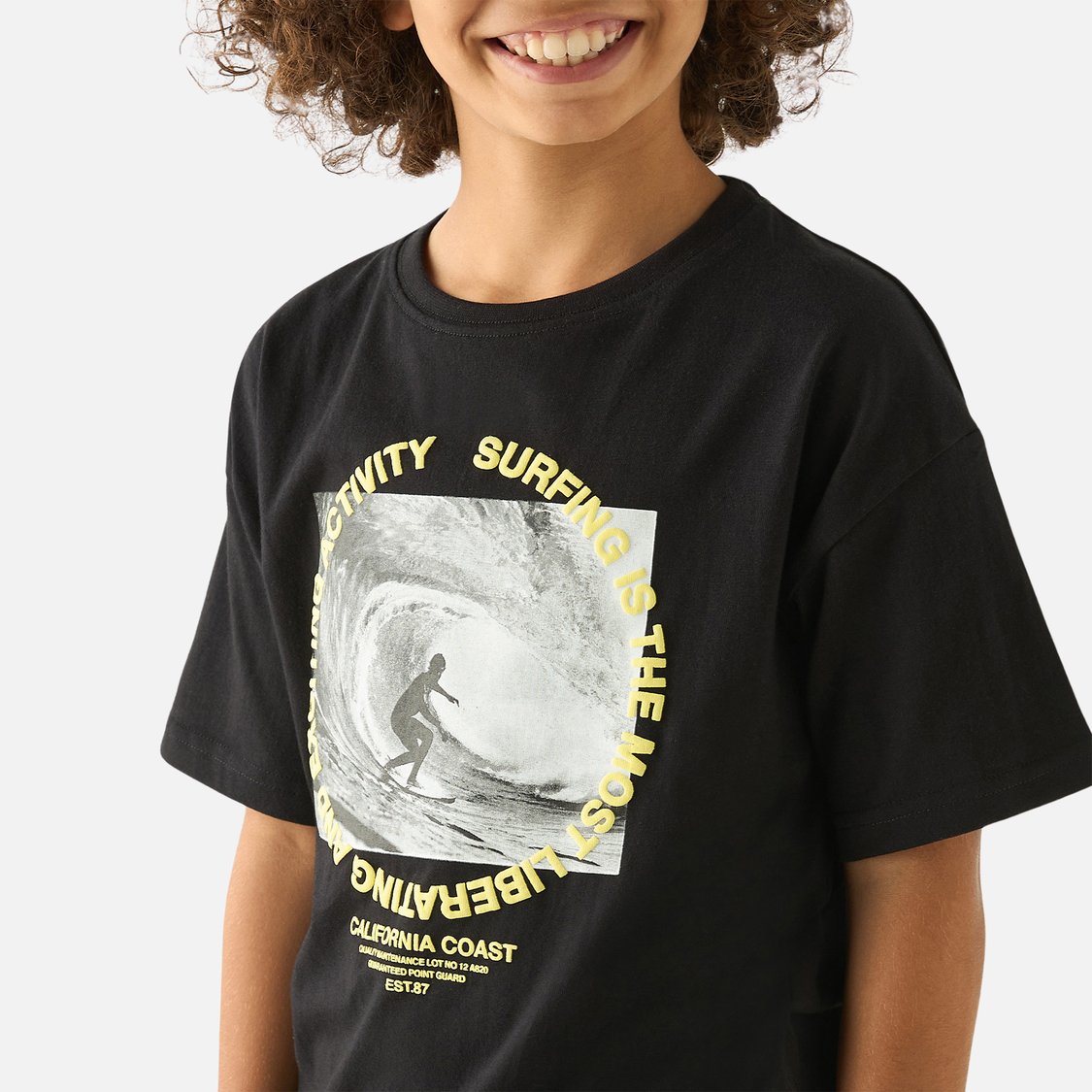 Juniors Surf Print T-shirt with Short Sleeves