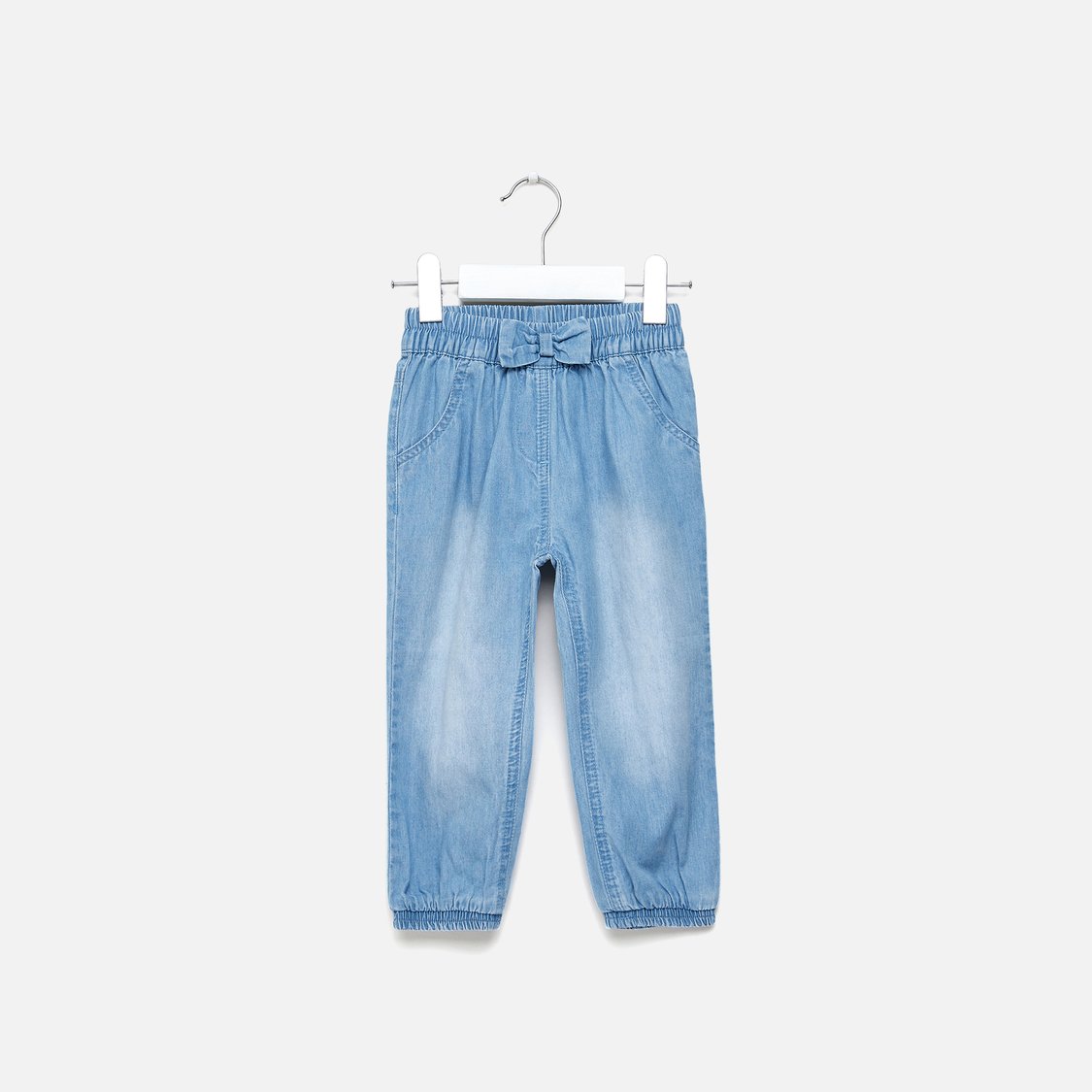 Juniors Girls' Regular Fit Jogger Jeans