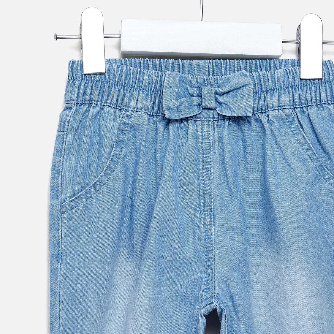 Juniors Girls' Regular Fit Jogger Jeans