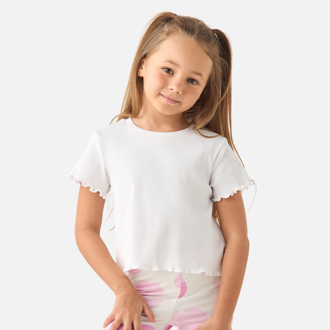 Juniors Ribbed T-shirt with Lettuce Hem and Crew Neck
