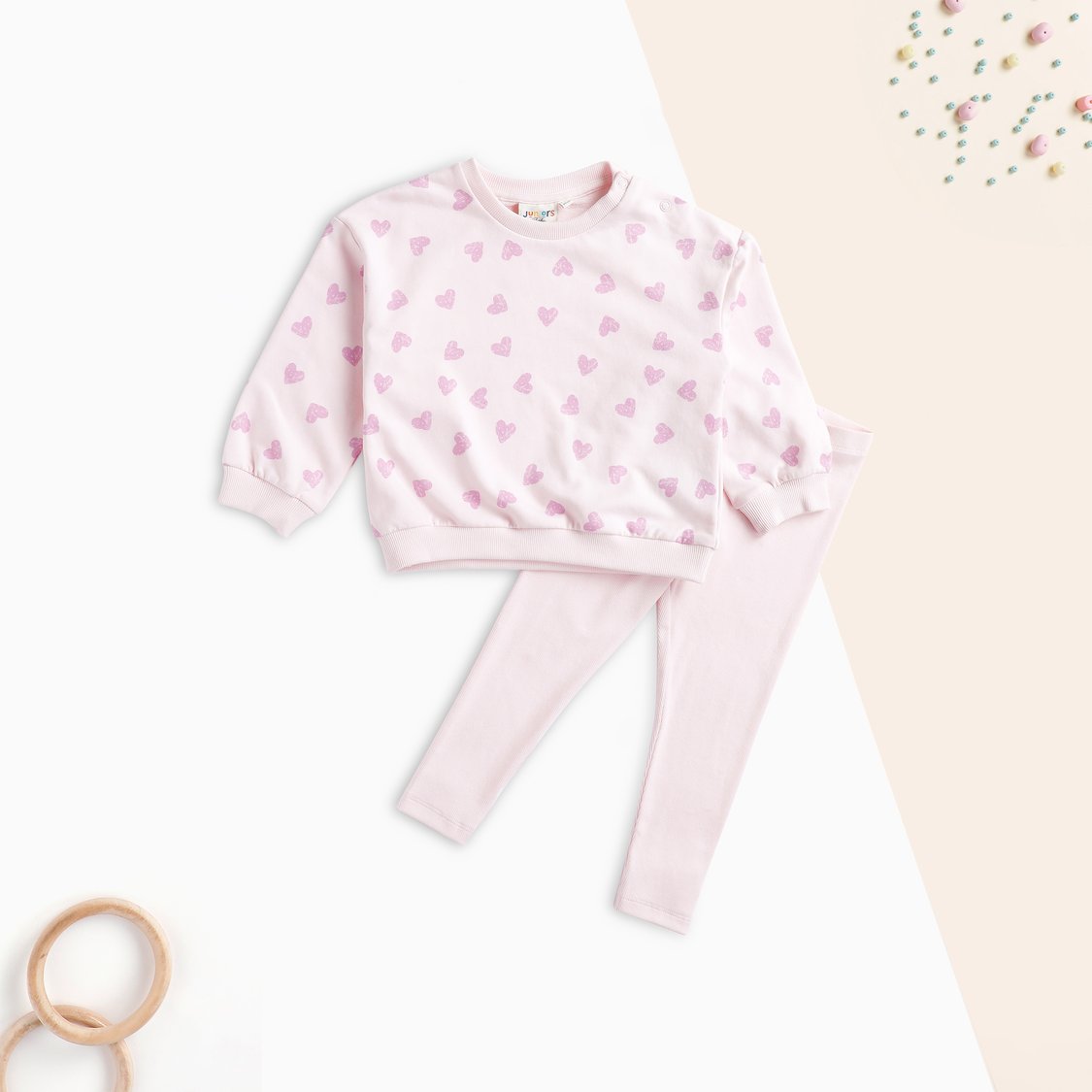 Juniors Heart Print Long Sleeves Sweatshirt and Leggings Set