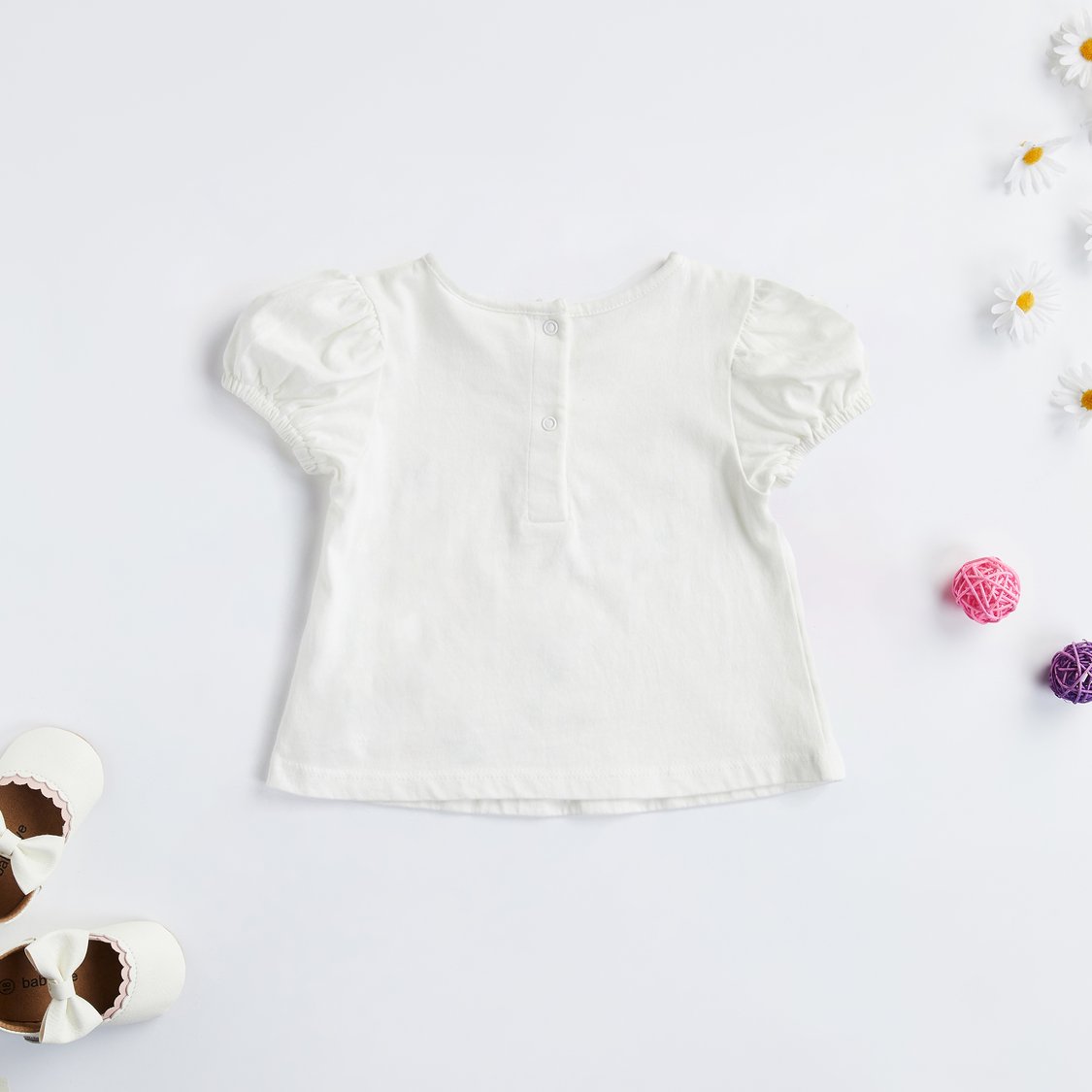 Juniors Applique Detail Top with Shorts and Headband