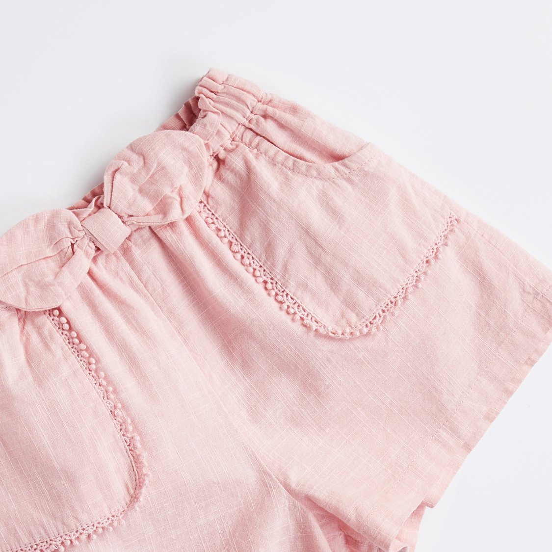 Juniors Applique Detail Top with Shorts and Headband
