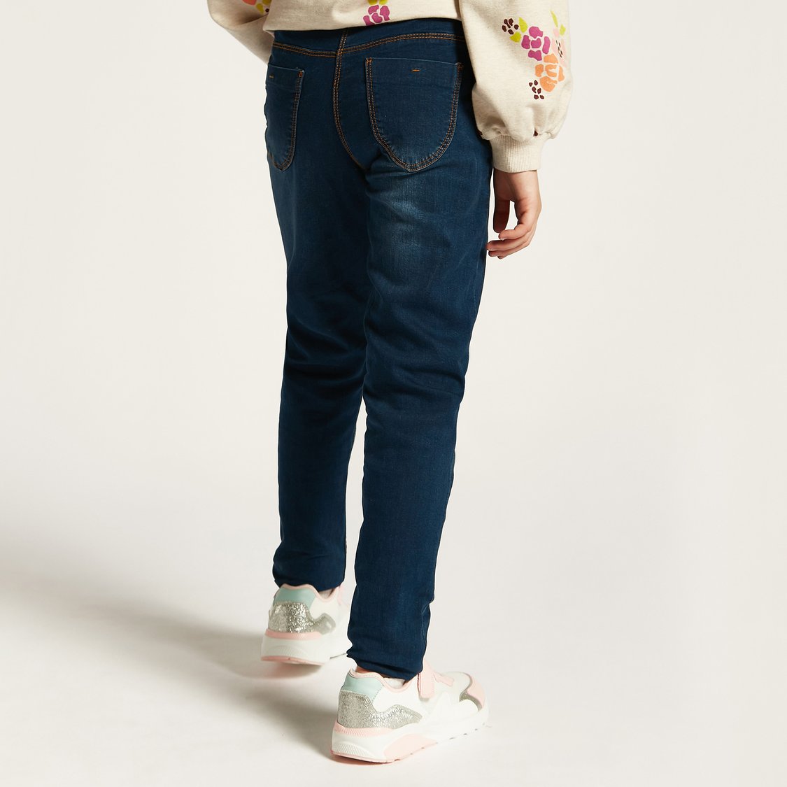 Juniors Girls' Straight Fit Jeans