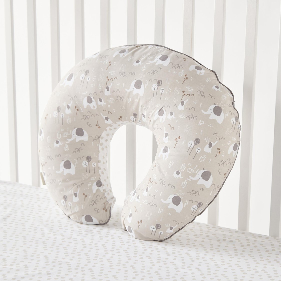 Juniors All-Over Print Feeding Pillow - 68x54 cm