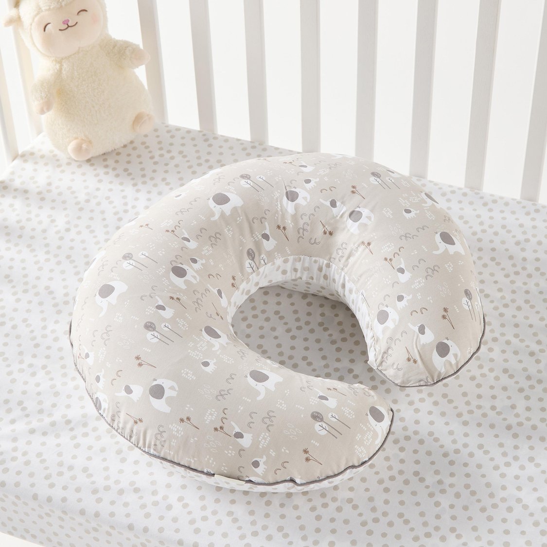 Juniors All-Over Print Feeding Pillow - 68x54 cm