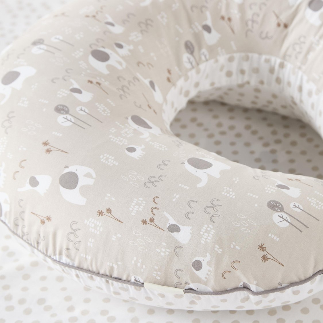 Juniors All-Over Print Feeding Pillow - 68x54 cm