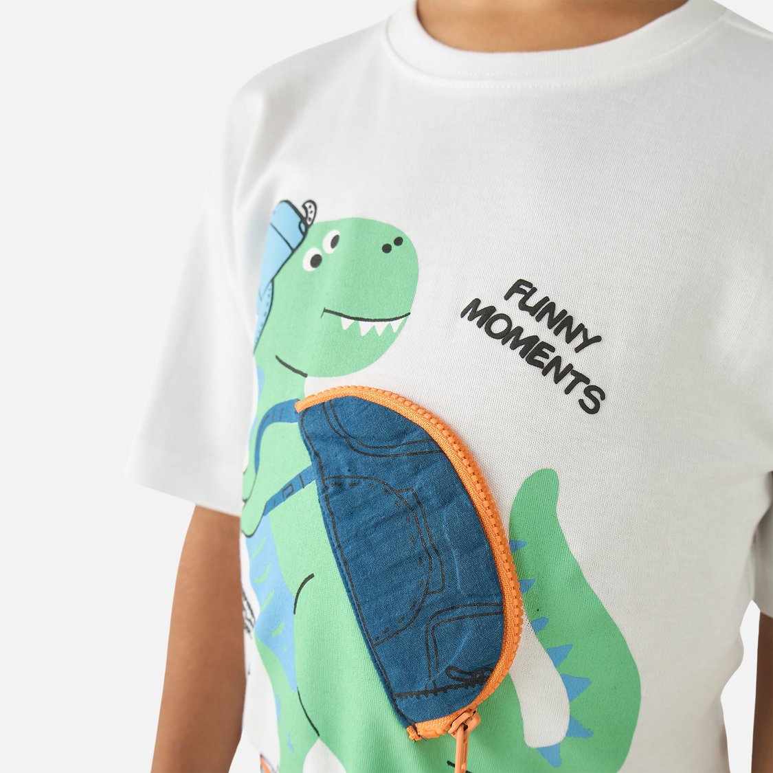 Juniors Graphic Print T-shirt with Crew Neck and Short Sleeves