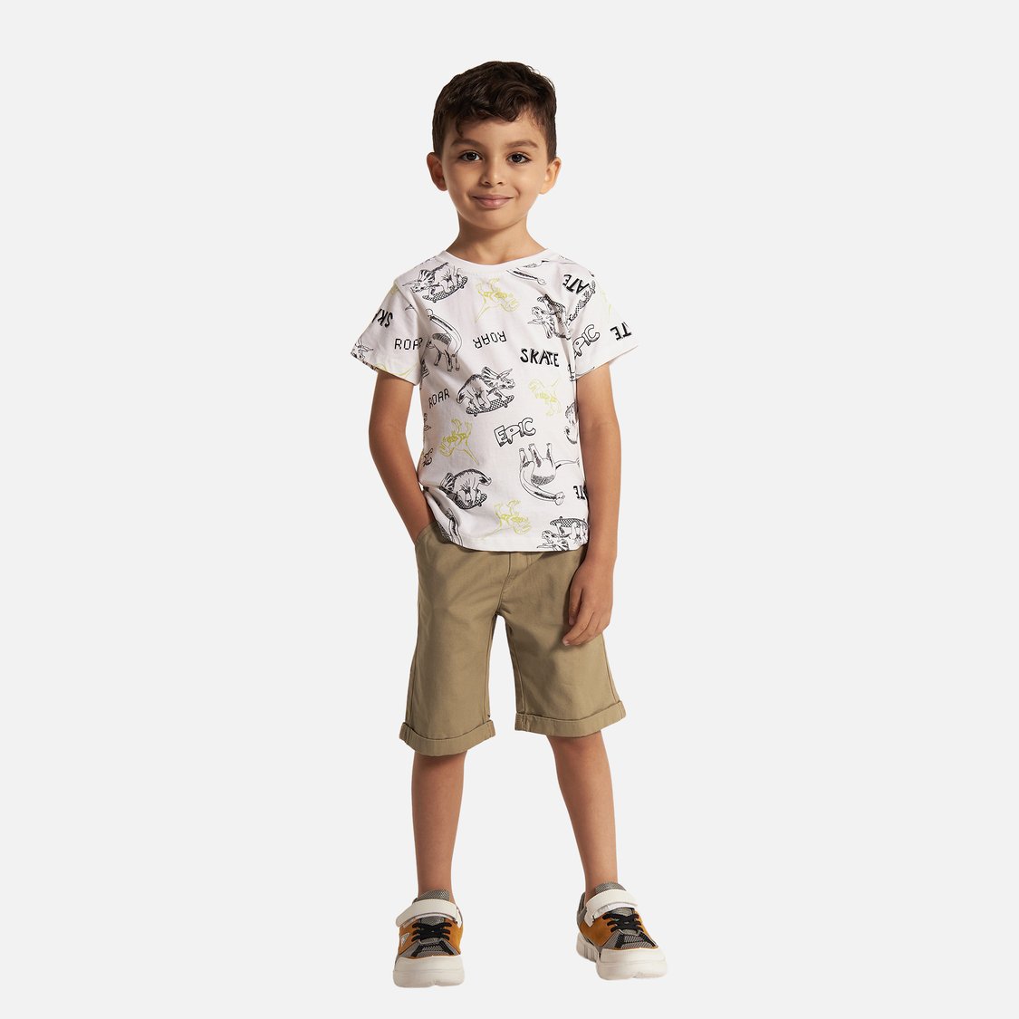Juniors Solid Shorts with Drawstring Closure and Pockets