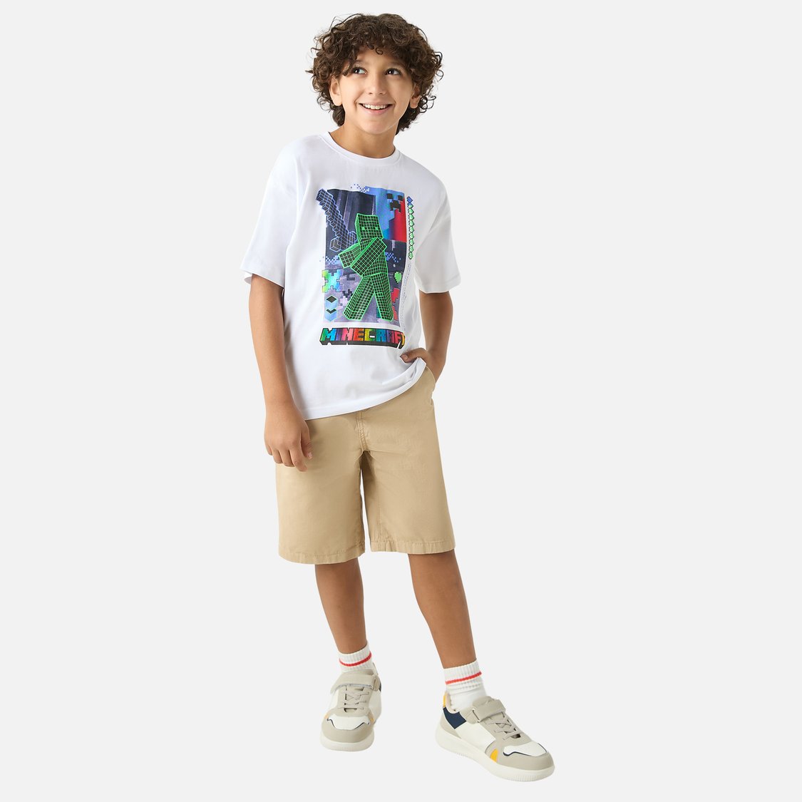 Juniors Solid Shorts with Button Closure and Pockets