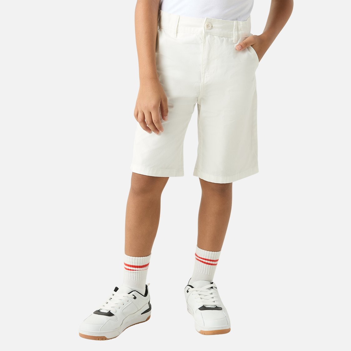 Juniors Solid Shorts with Button Closure and Pockets