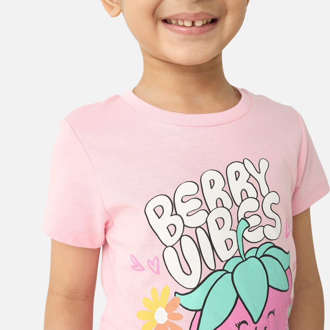 Juniors Graphic Print T-shirt with Crew Neck and Short Sleeves