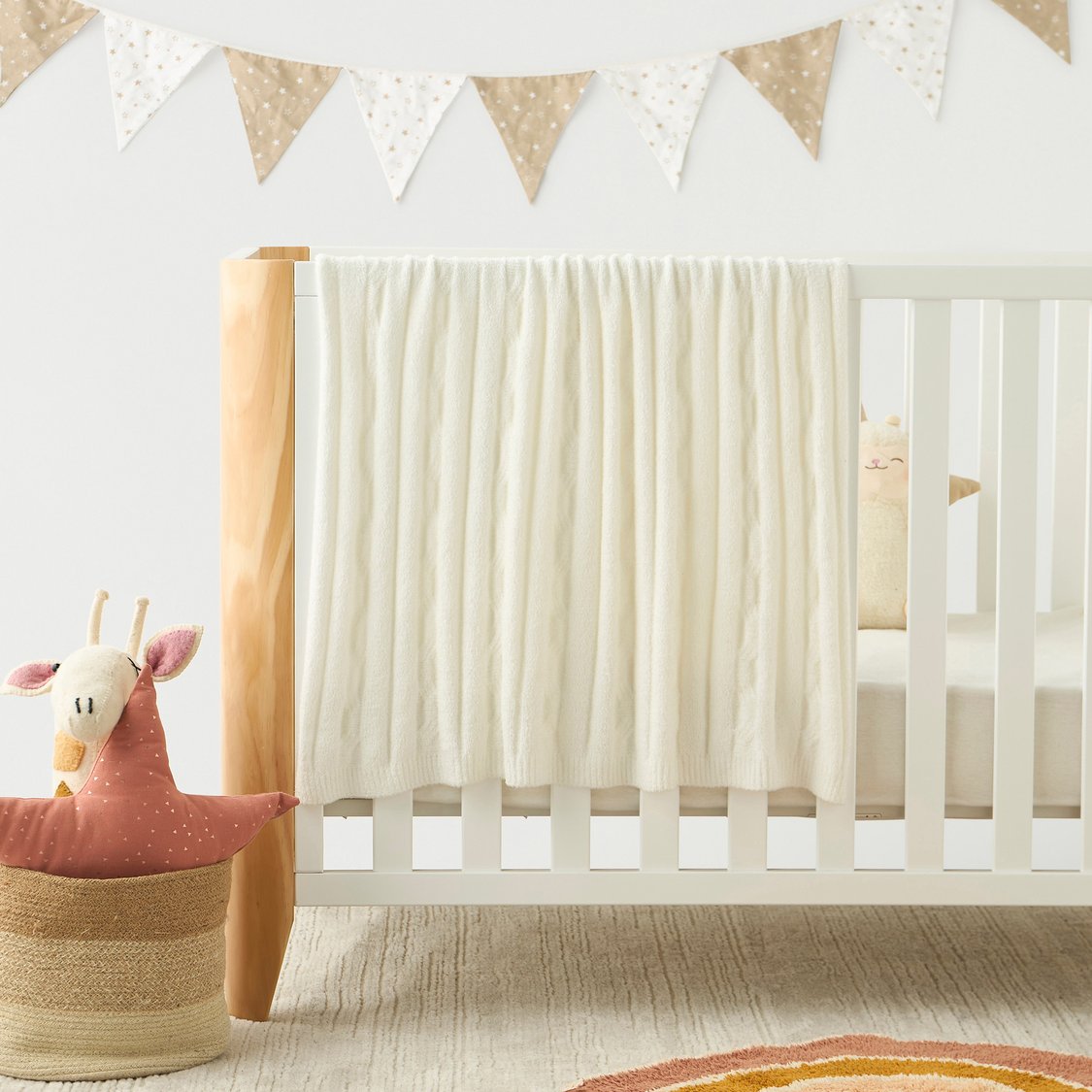 Giggles Cable Knitted Throw - 80x100cm