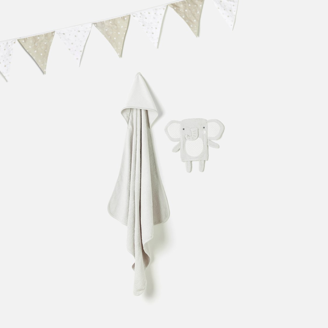 Juniors Polka Dot Print Towel with Elephant Mitten