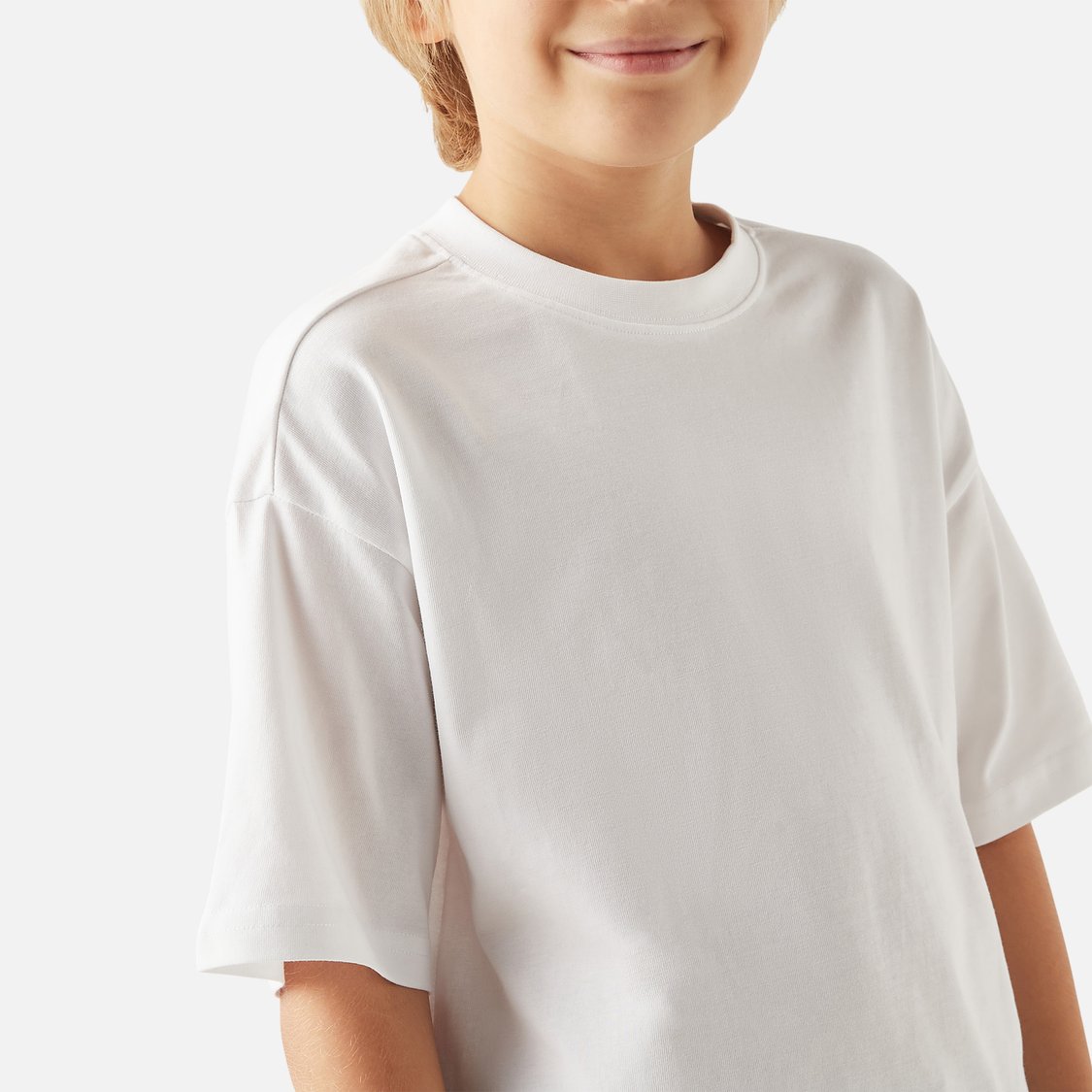 Juniors Solid T-shirt with Short Sleeves and Crew Neck