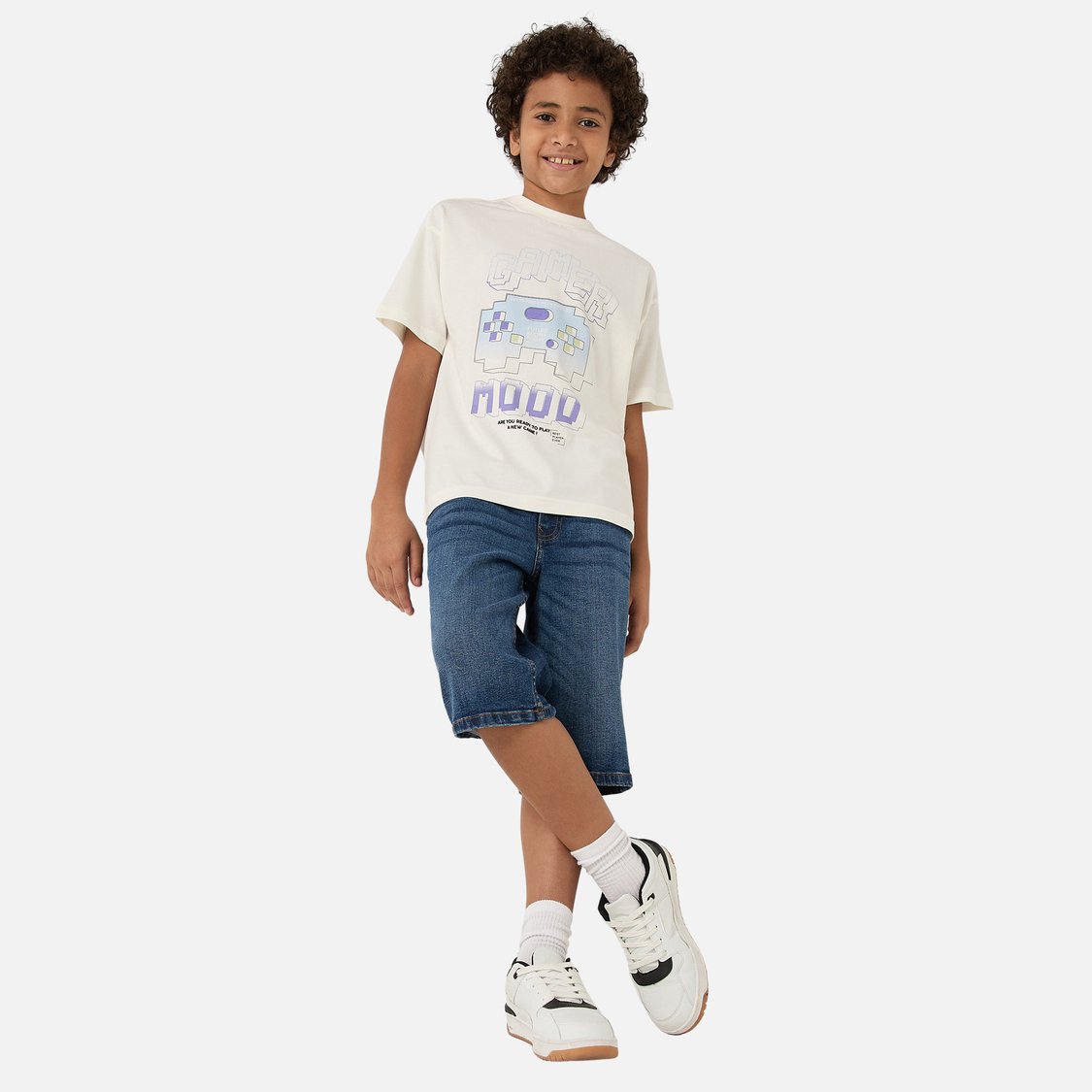 Juniors Gamer Print T-shirt with Short Sleeves and Crew Neck