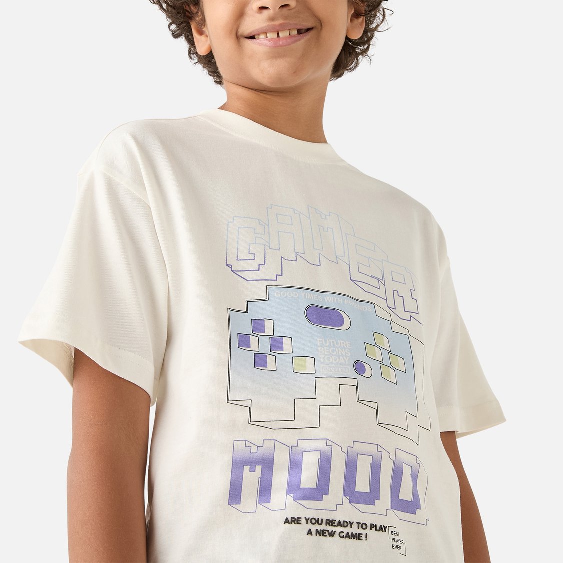 Juniors Gamer Print T-shirt with Short Sleeves and Crew Neck