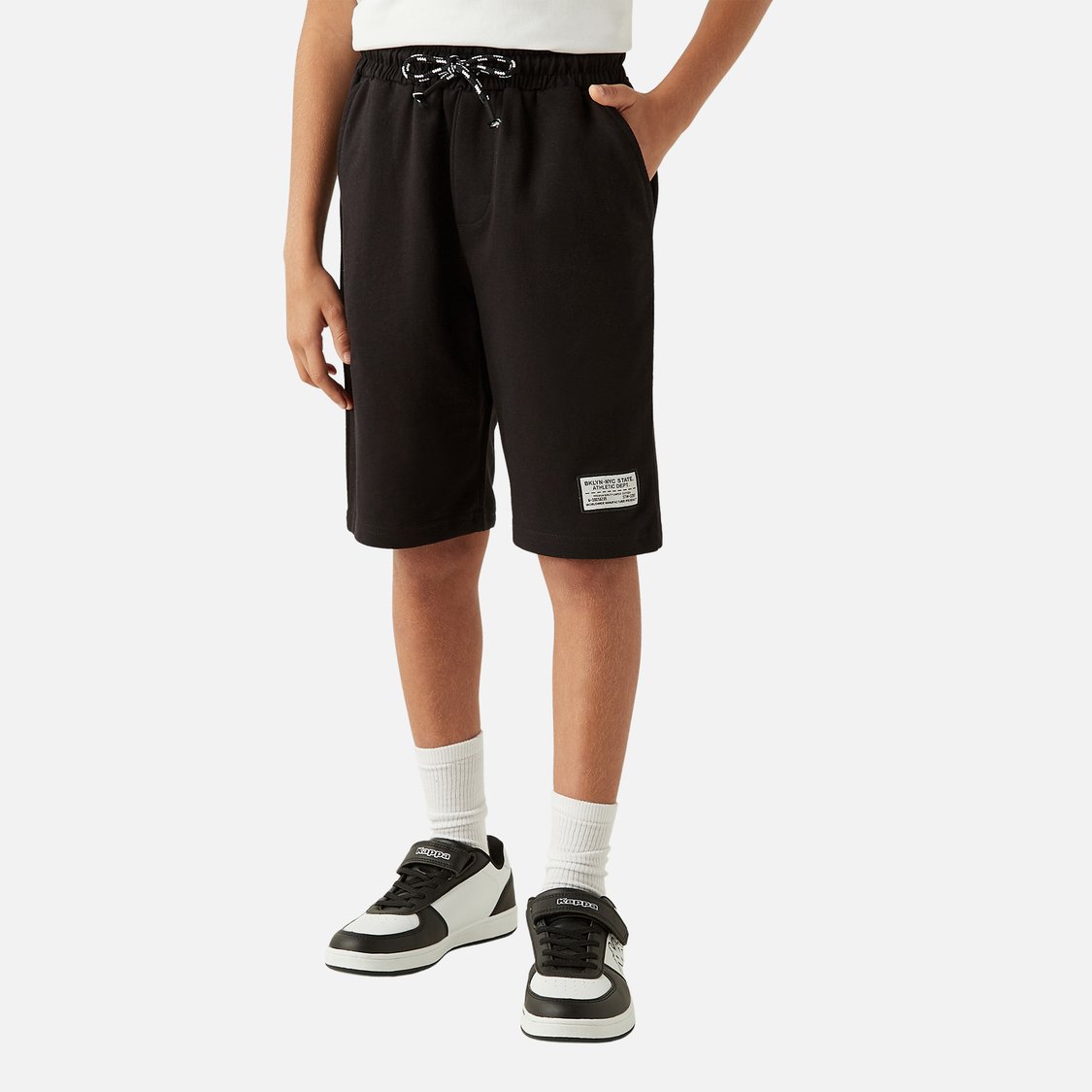 Juniors Applique Detail Shorts with Drawstring Closure and Pockets