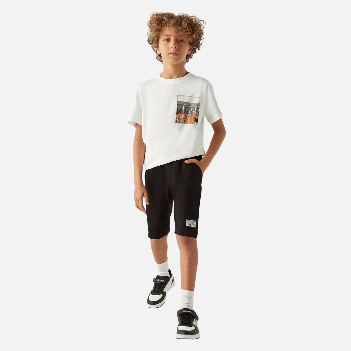 Juniors Applique Detail Shorts with Drawstring Closure and Pockets