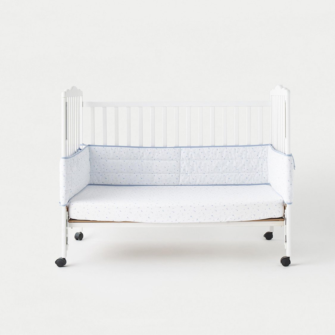 Juniors Printed Cot Bumper - 30x390 cm