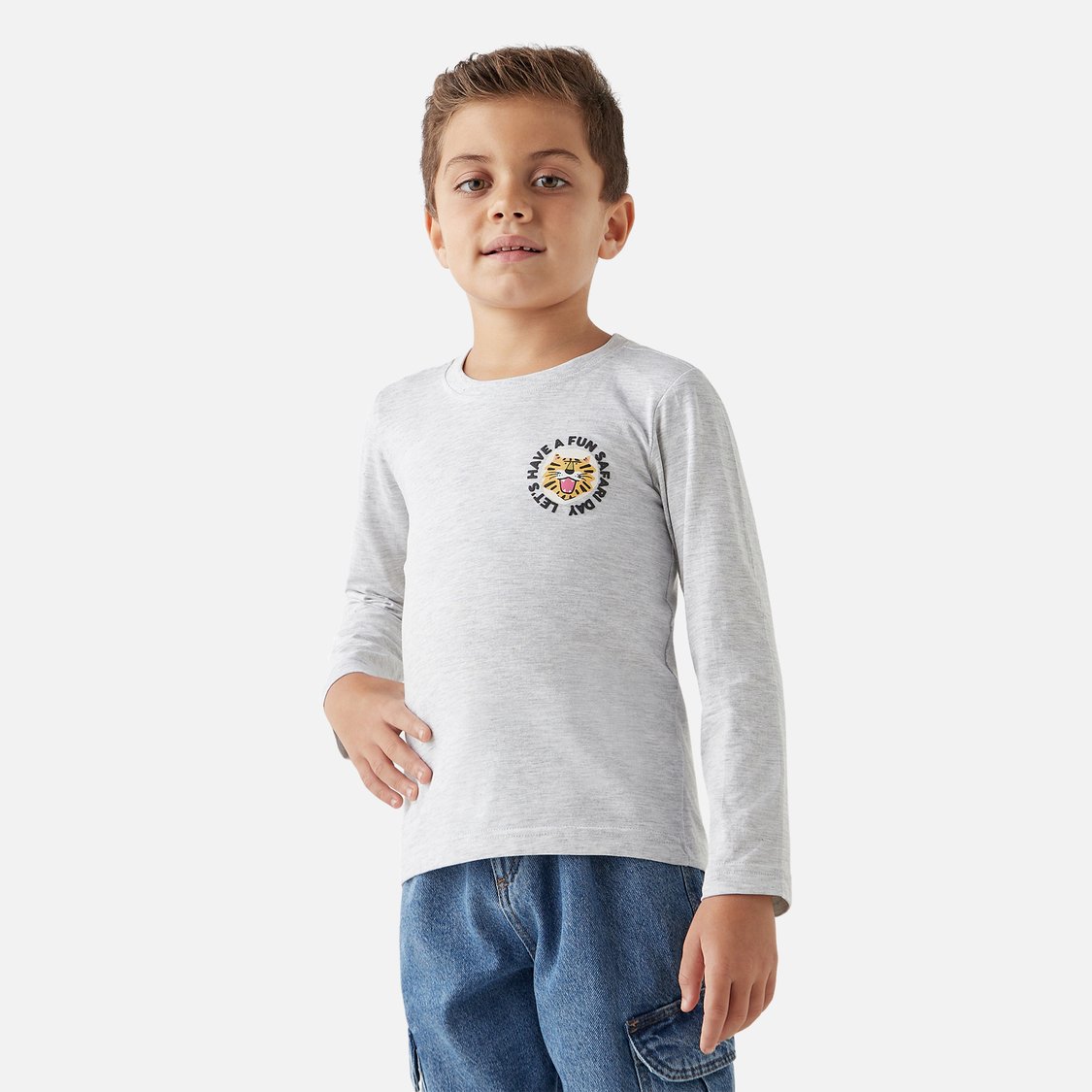 Juniors Tiger Print T-shirt with Long Sleeves and Crew Neck