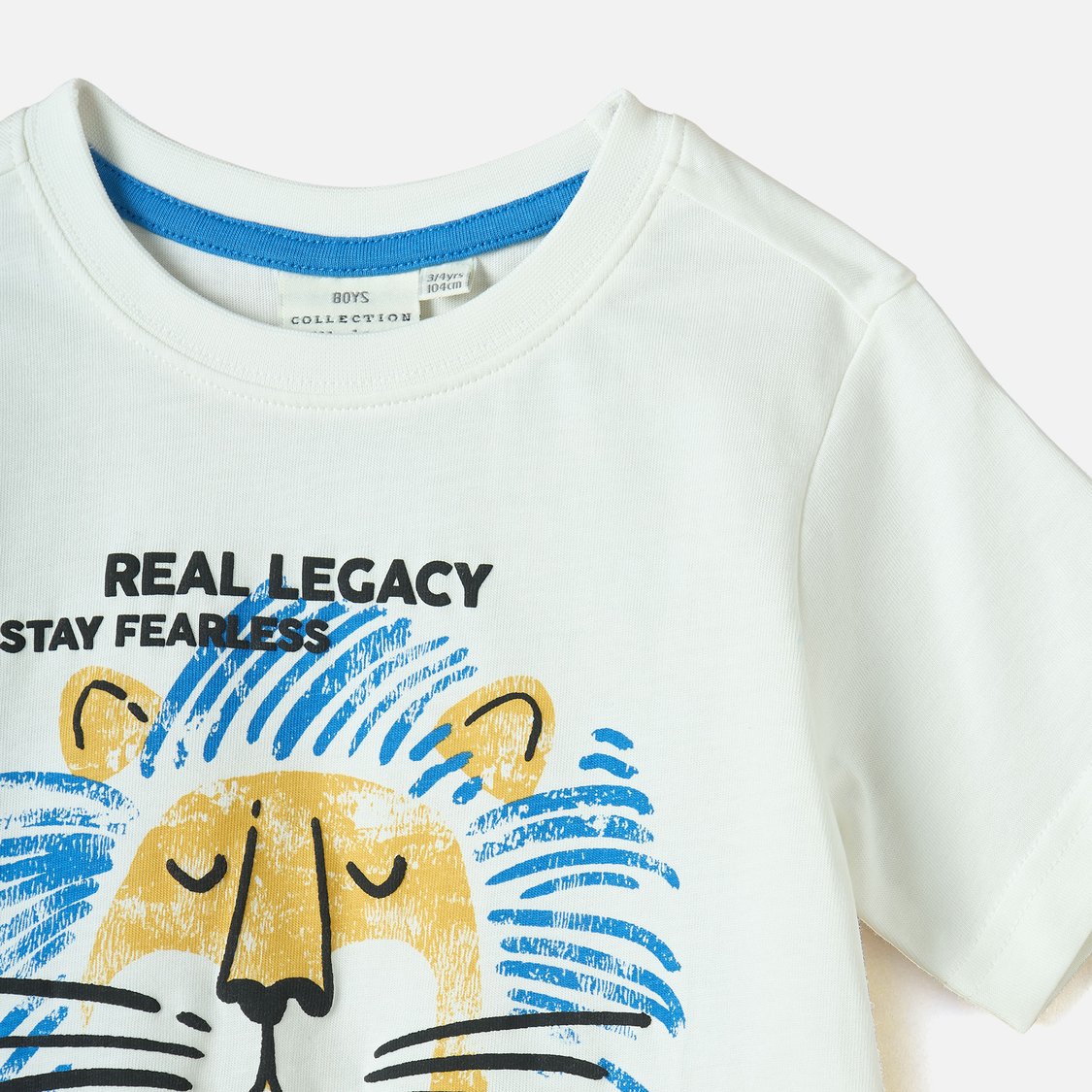 Juniors Graphic Print T-shirt with Short Sleeves