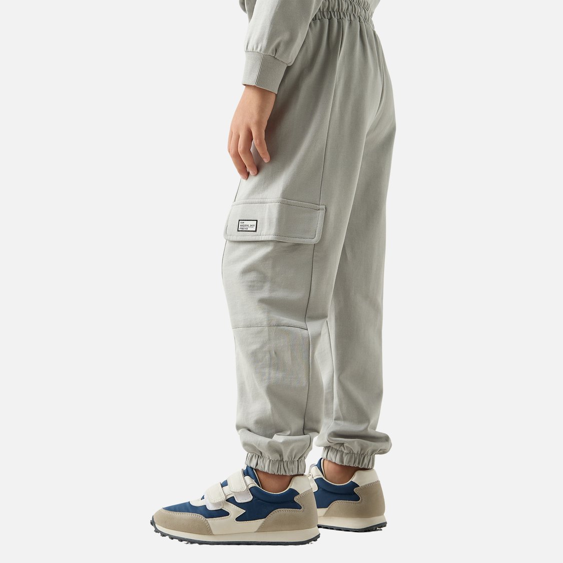 Juniors Applique Detail Cargo Joggers with Drawstring Closure