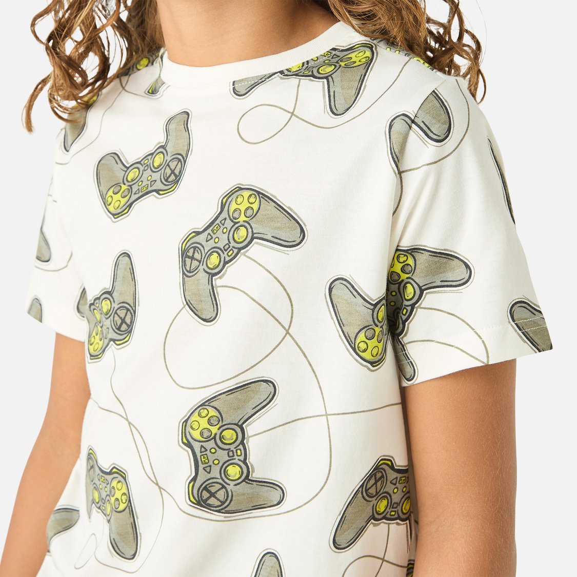 Juniors Gamer Print T-shirt with Crew Neck and Short Sleeves