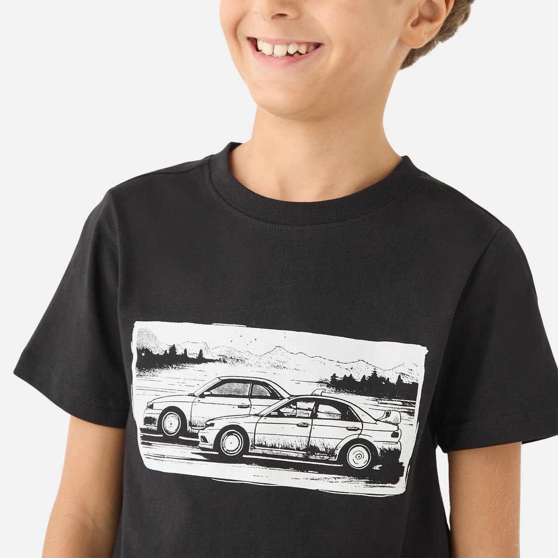 Juniors Graphic Print Crew Neck T-shirt with Short Sleeves