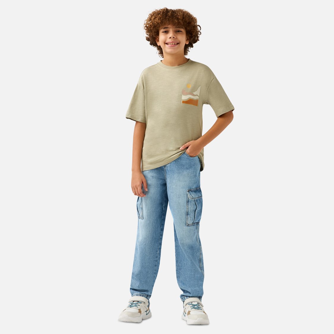 Juniors Graphic Print Crew Neck T-shirt with Short Sleeves