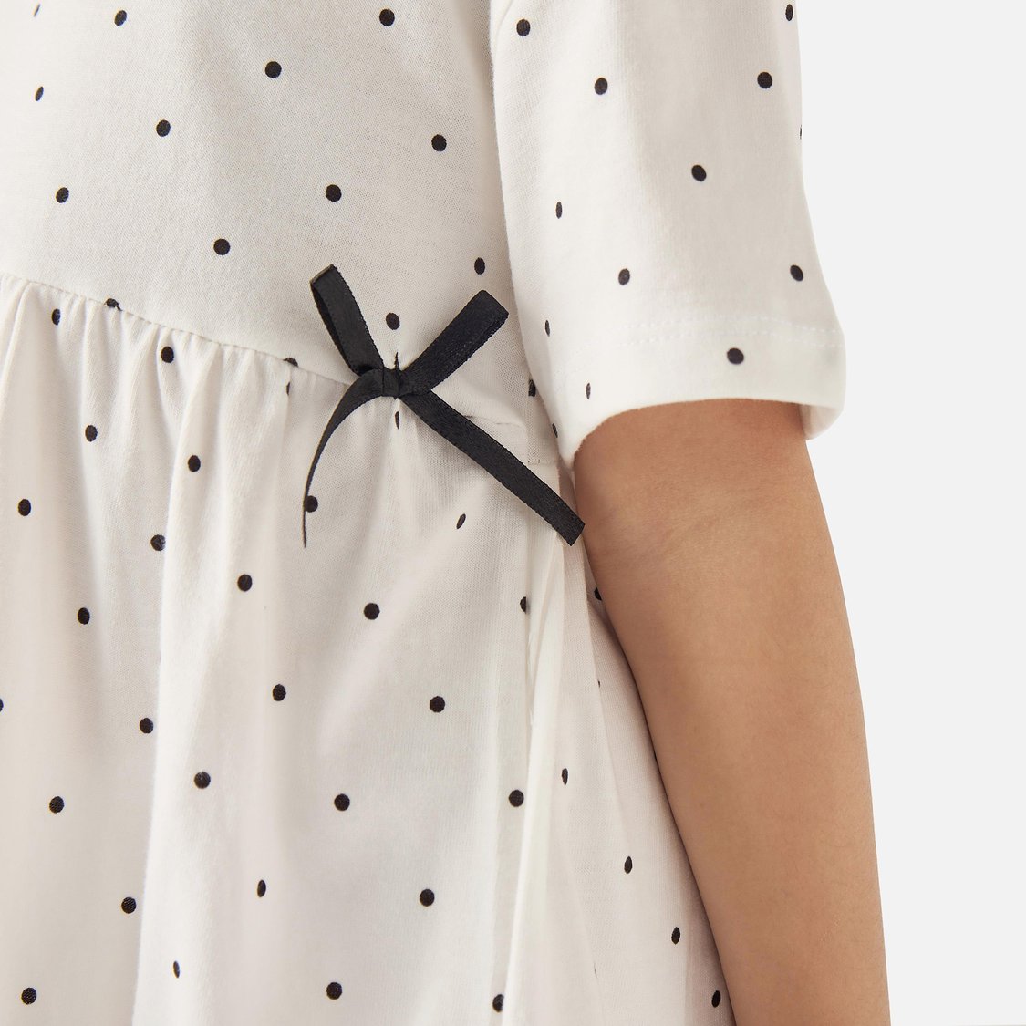 Juniors All-Over Polka Dot Print A-line Dress with Short Sleeves