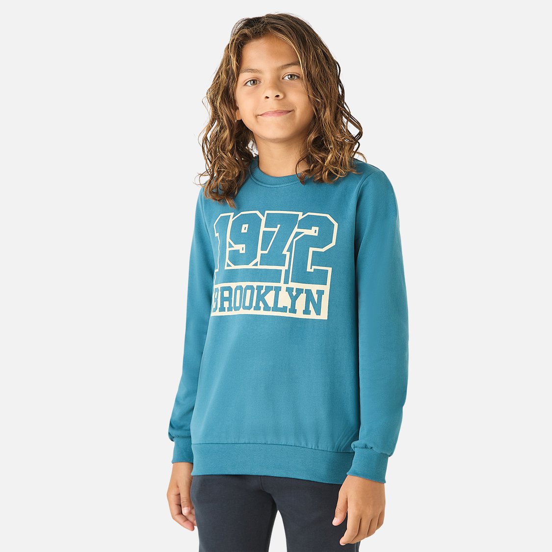 Juniors Brooklyn Print Sweatshirt with Crew Neck and Long Sleeves