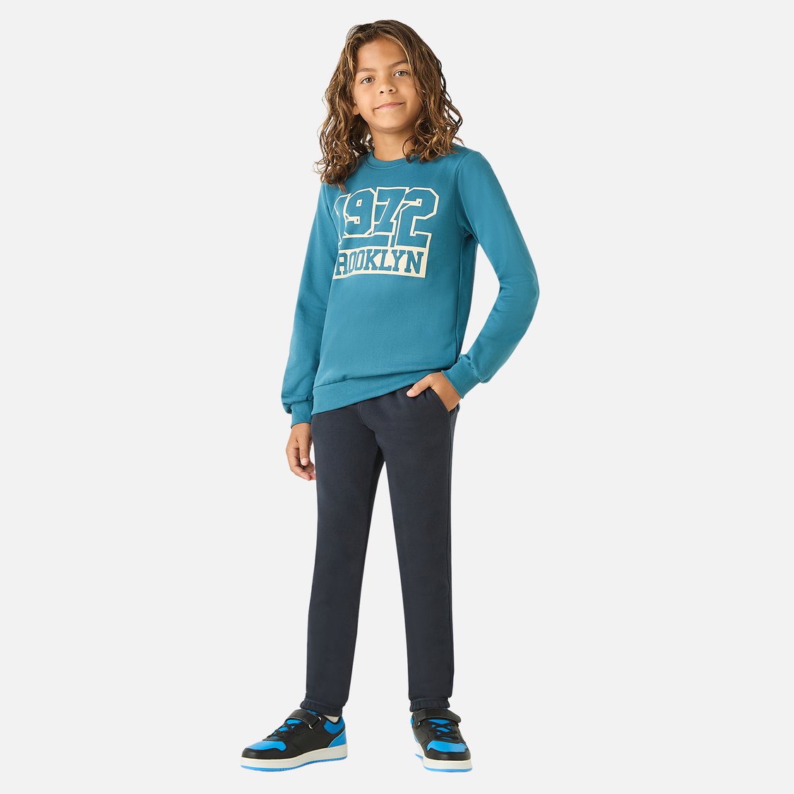Juniors Brooklyn Print Sweatshirt with Crew Neck and Long Sleeves