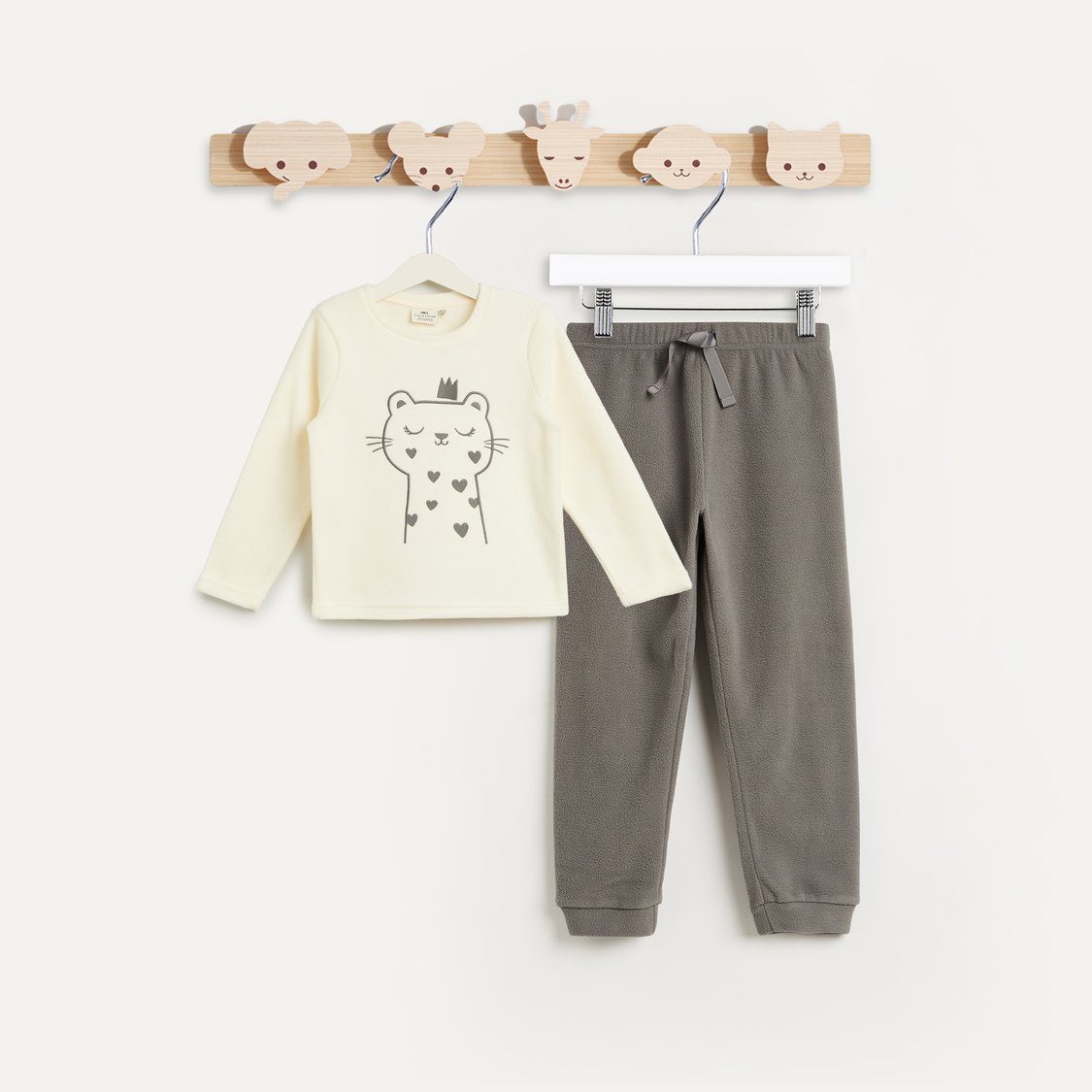 Juniors Cat Embroidered T-shirt and Pyjama Set