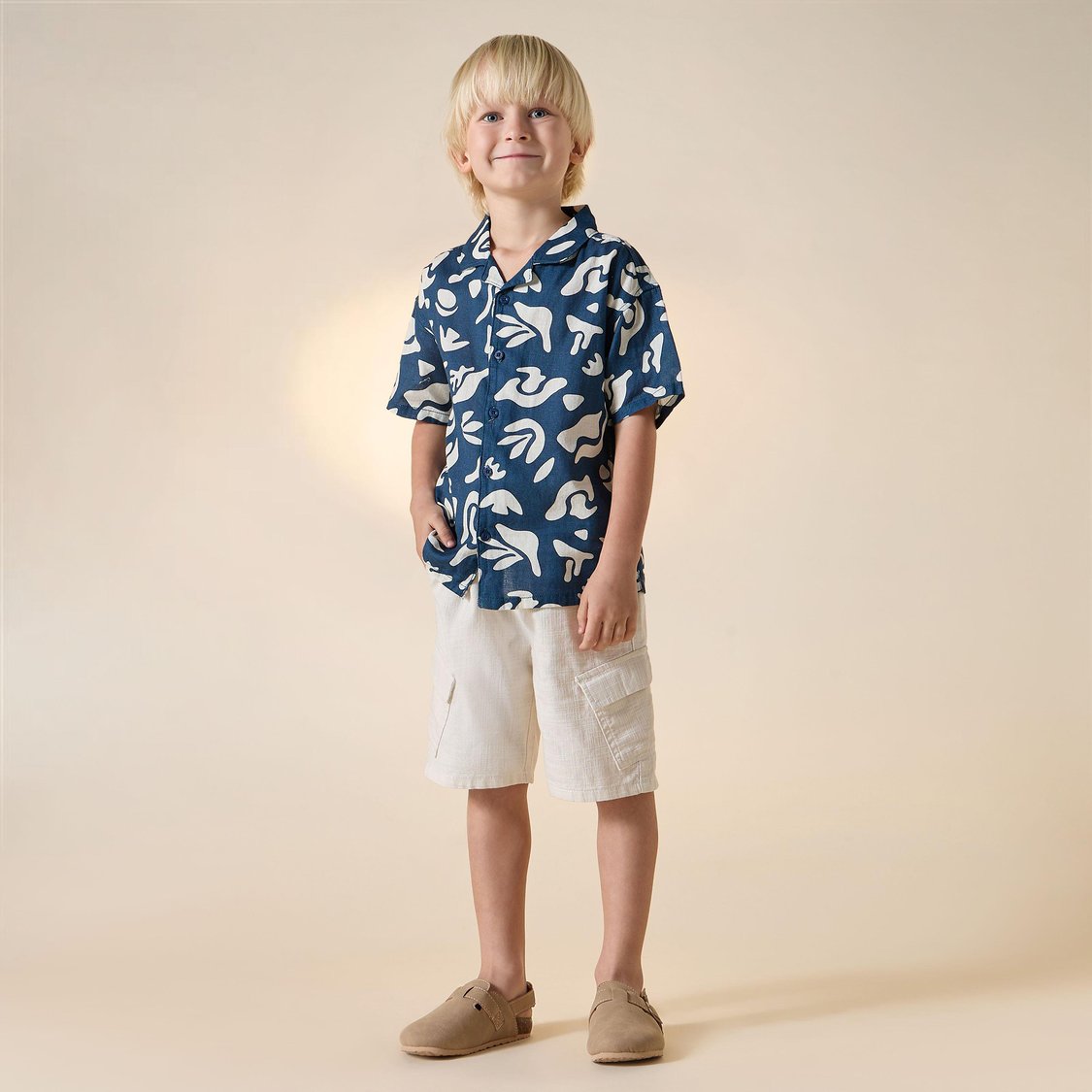 Juniors Solid Cargo Shorts with Pockets and Drawstring Closure