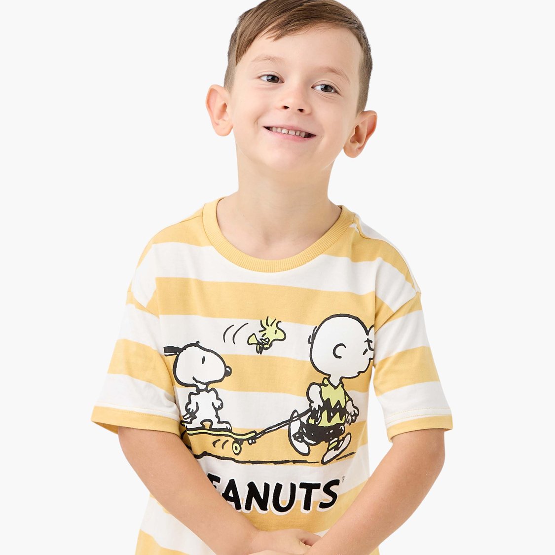 Juniors Peanuts Print T-shirt with Crew Neck and Short Sleeves