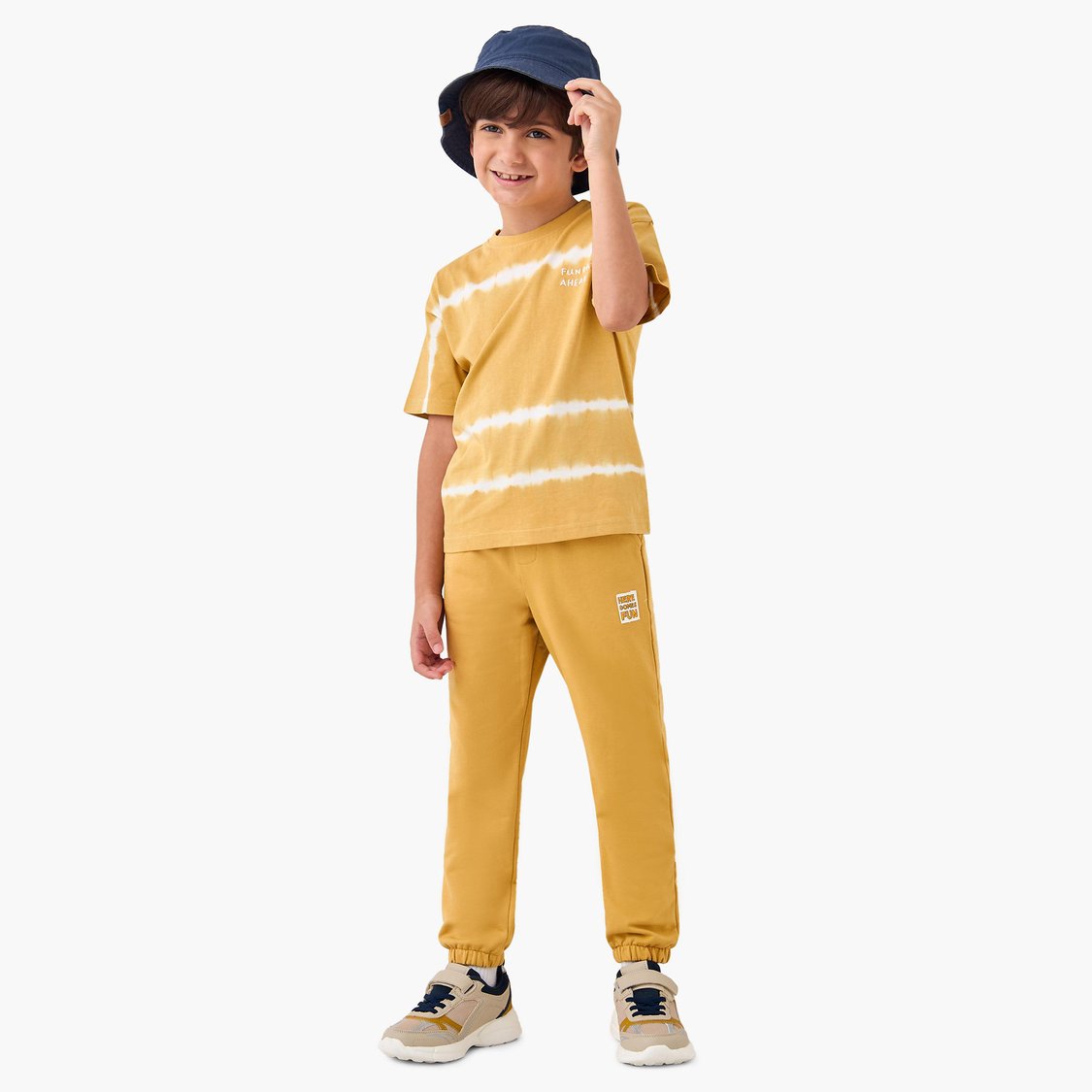Juniors Applique Detail Joggers with Drawstring Closure and Pockets
