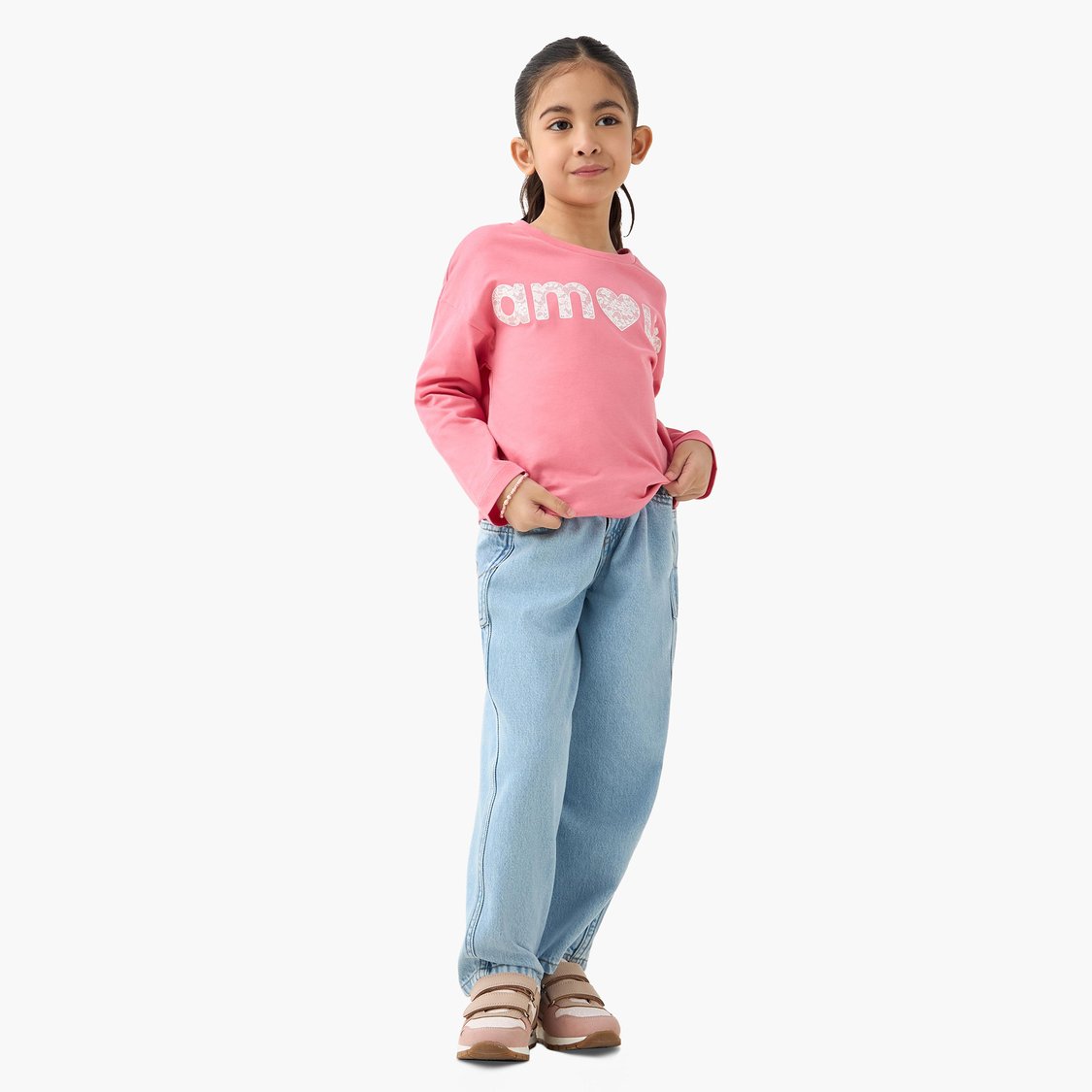 Juniors Graphic Print T-shirt with Long Sleeves