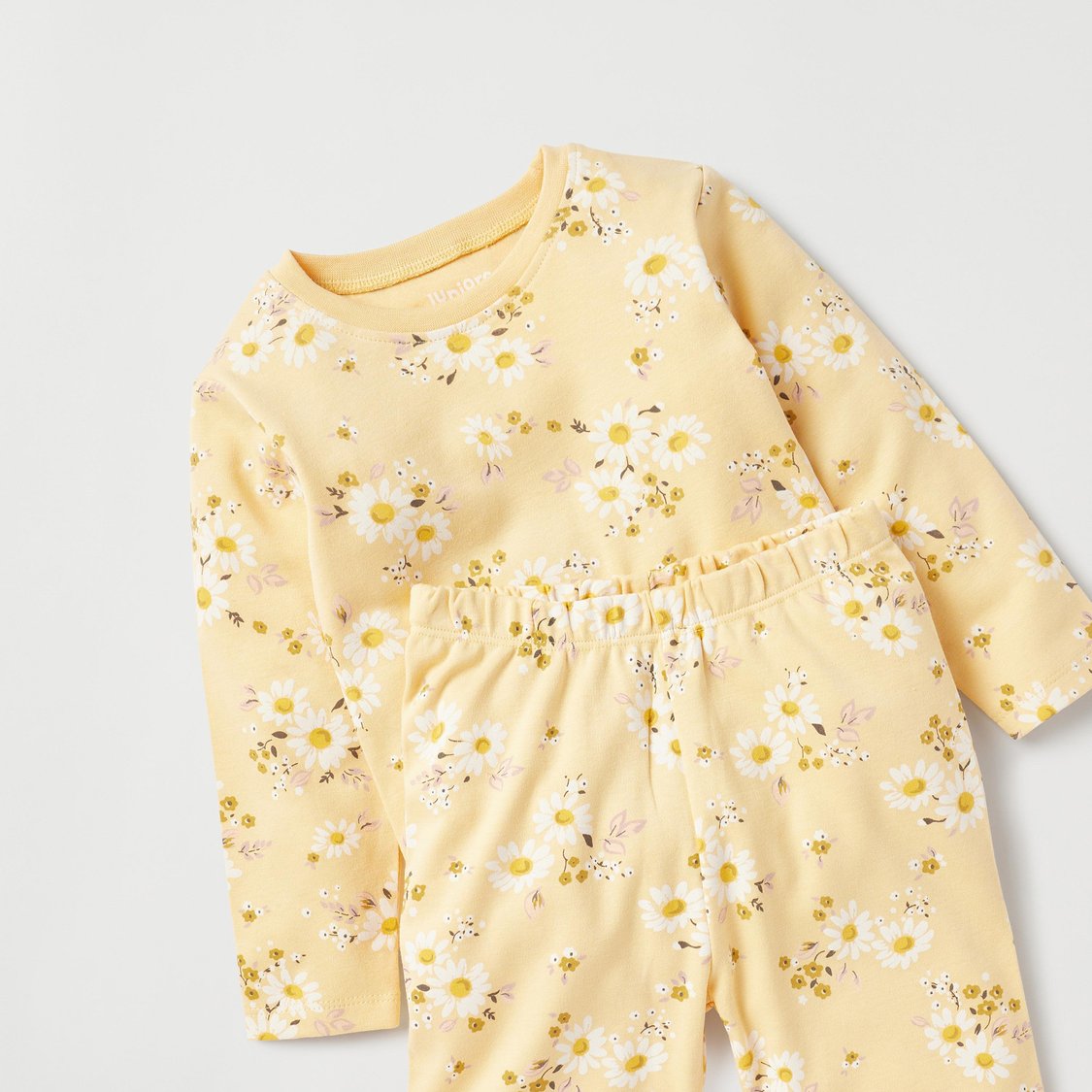 Juniors All-Over Floral Print Long Sleeves T-shirt and Pyjama Set