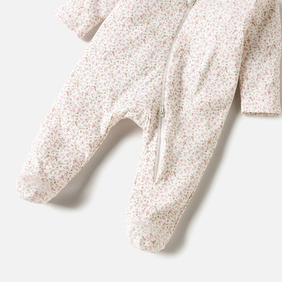 Juniors All-Over Floral Print Sleepsuit with Zip Closure