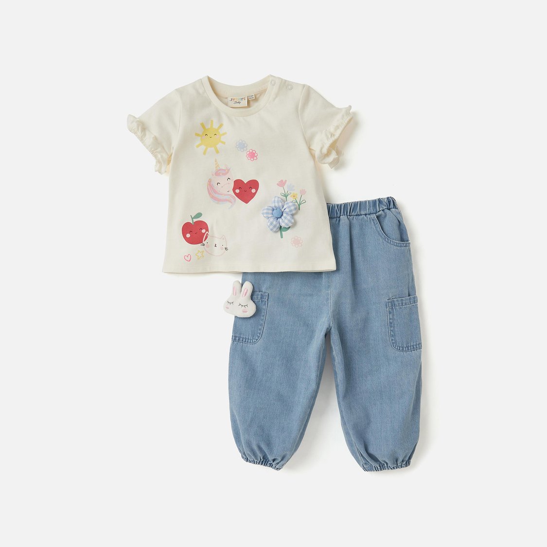 Juniors Printed T-shirt and Pants Set