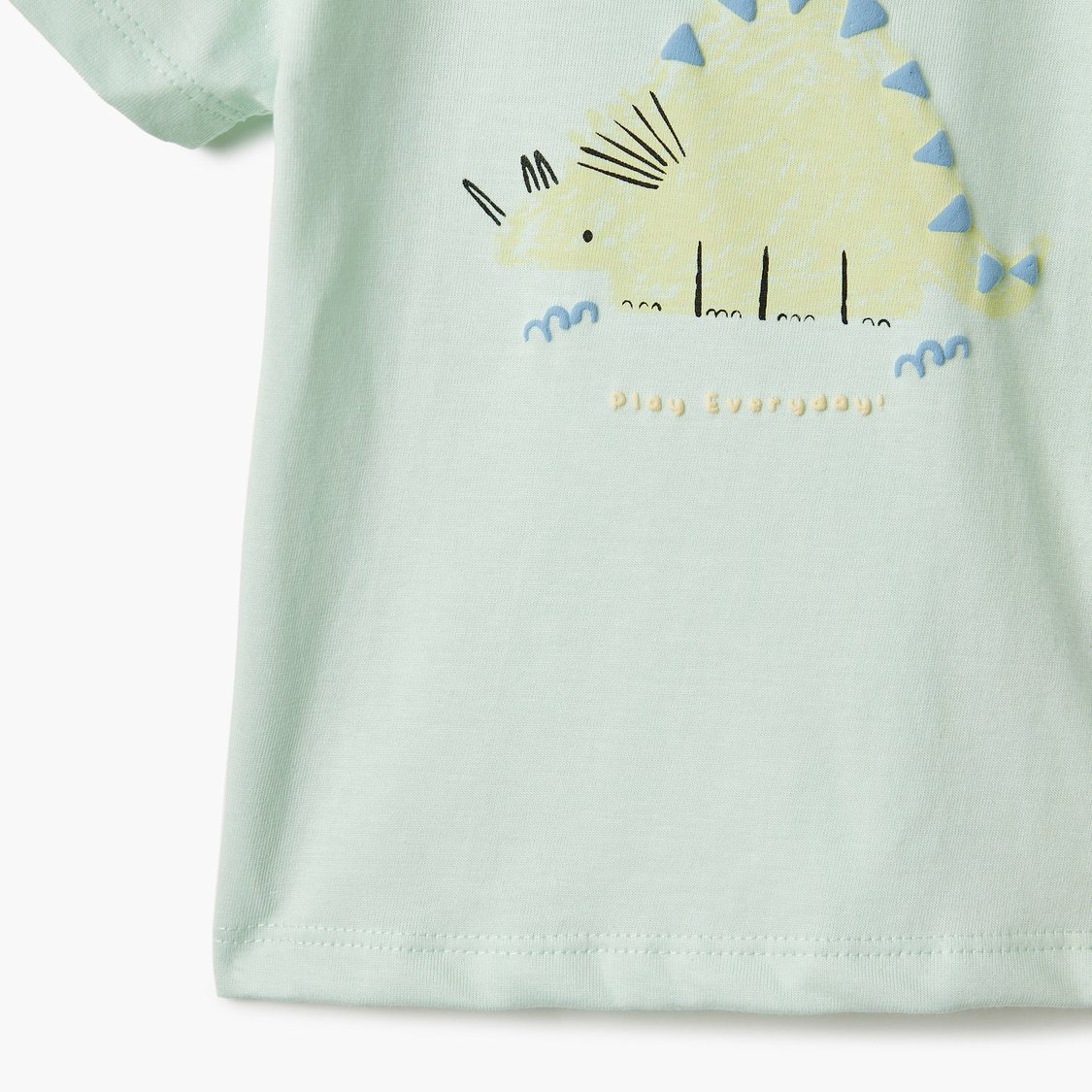 Juniors Graphic Print Round Neck T-shirt with Short Sleeves and Button Closure