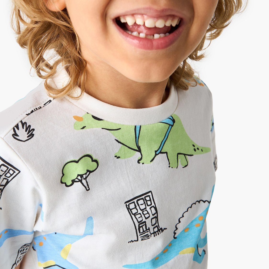 Juniors All-Over Dinosaur Print T-shirt with Crew Neck and Short Sleeves
