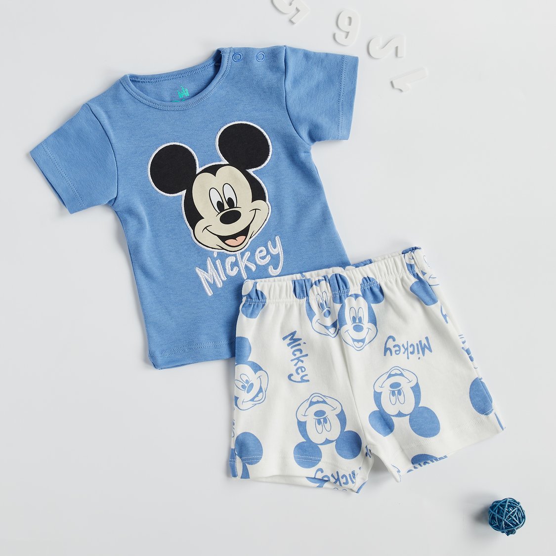 Mickey Mouse Print T-shirt and Shorts Set