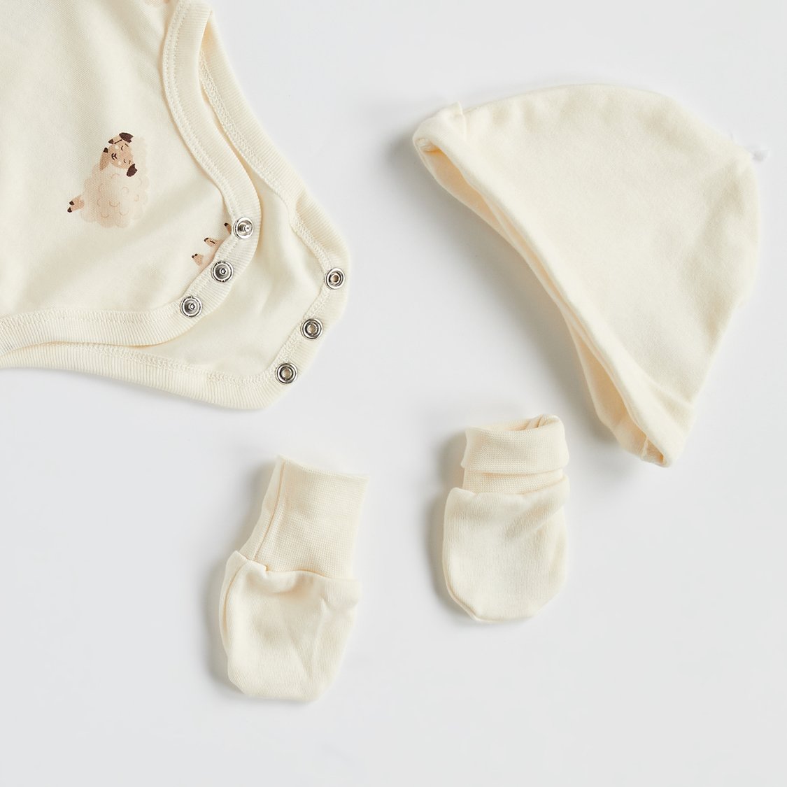 Juniors 8-Piece All-Over Animal Print Clothing Set