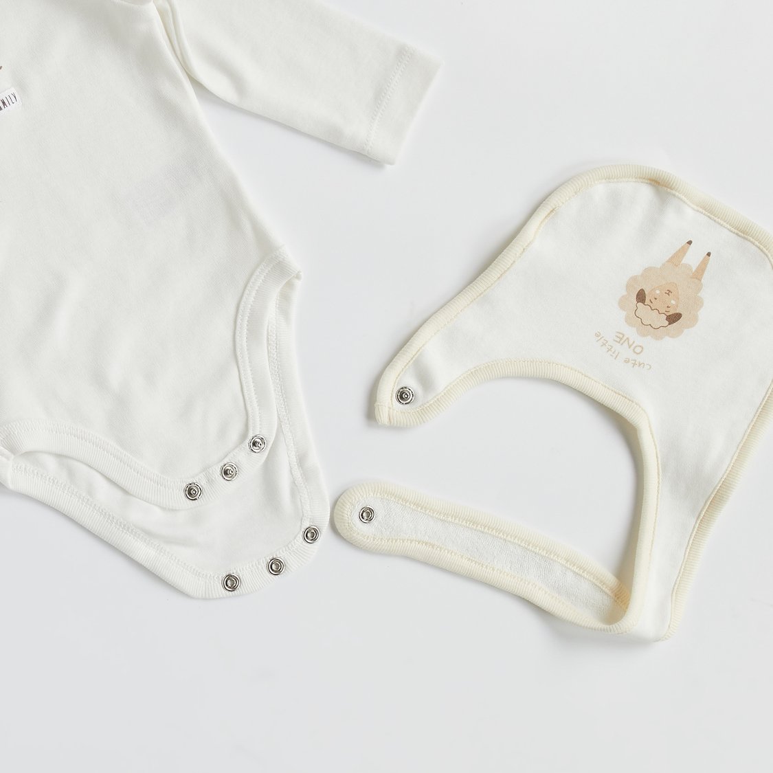 Juniors 8-Piece All-Over Animal Print Clothing Set