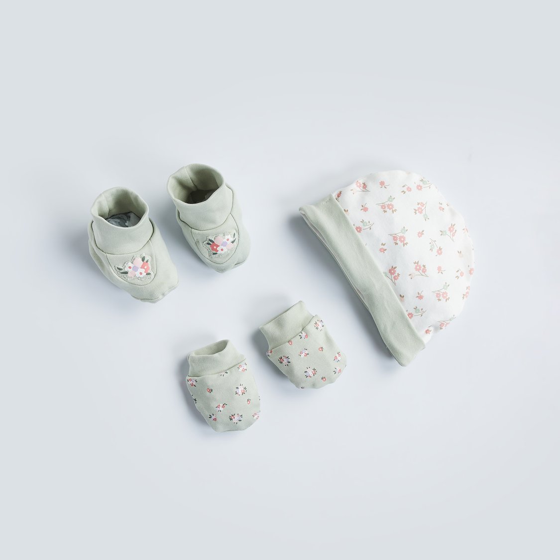 Juniors 14-Piece Printed Clothing Gift Set