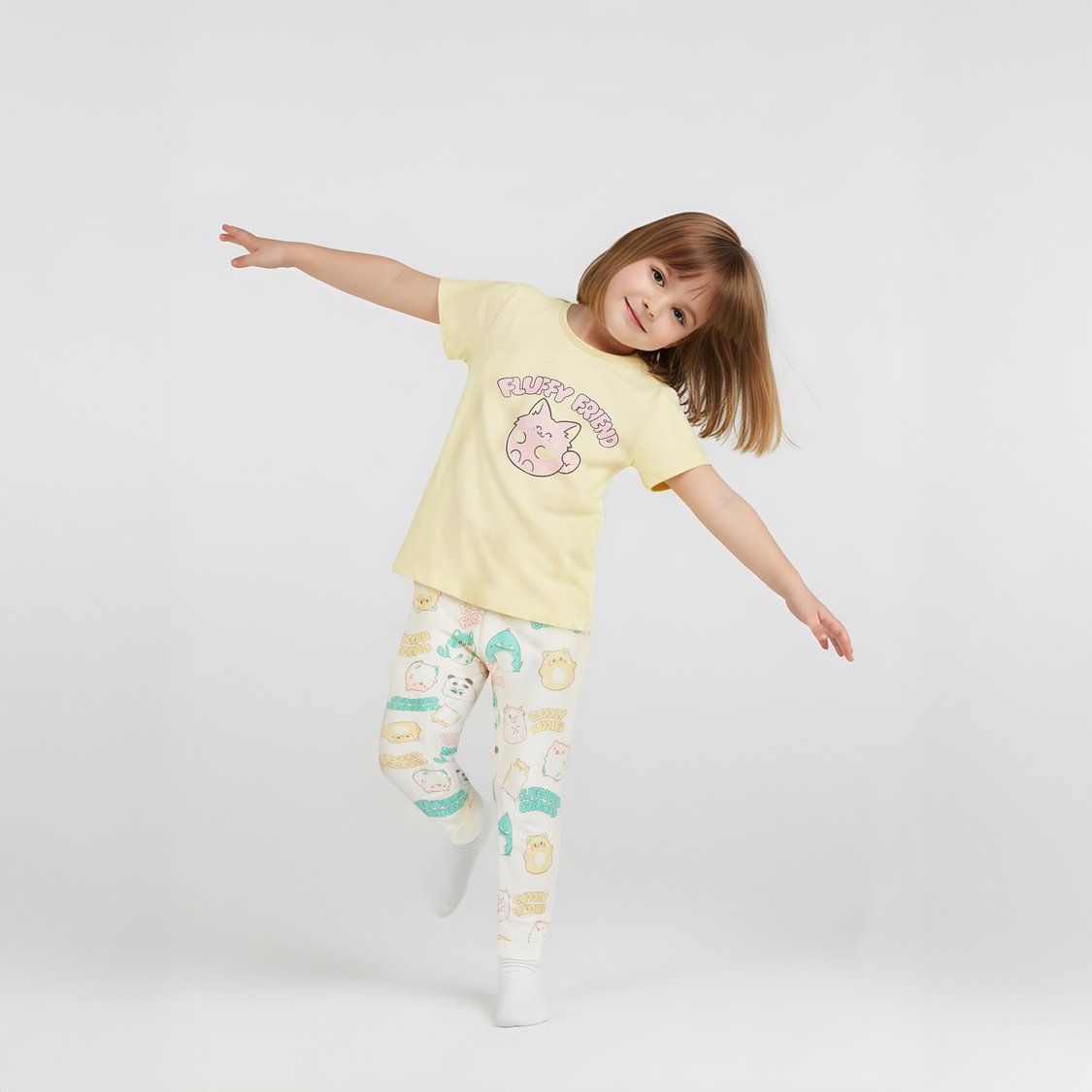 Juniors Printed T-shirt and Pyjama Set